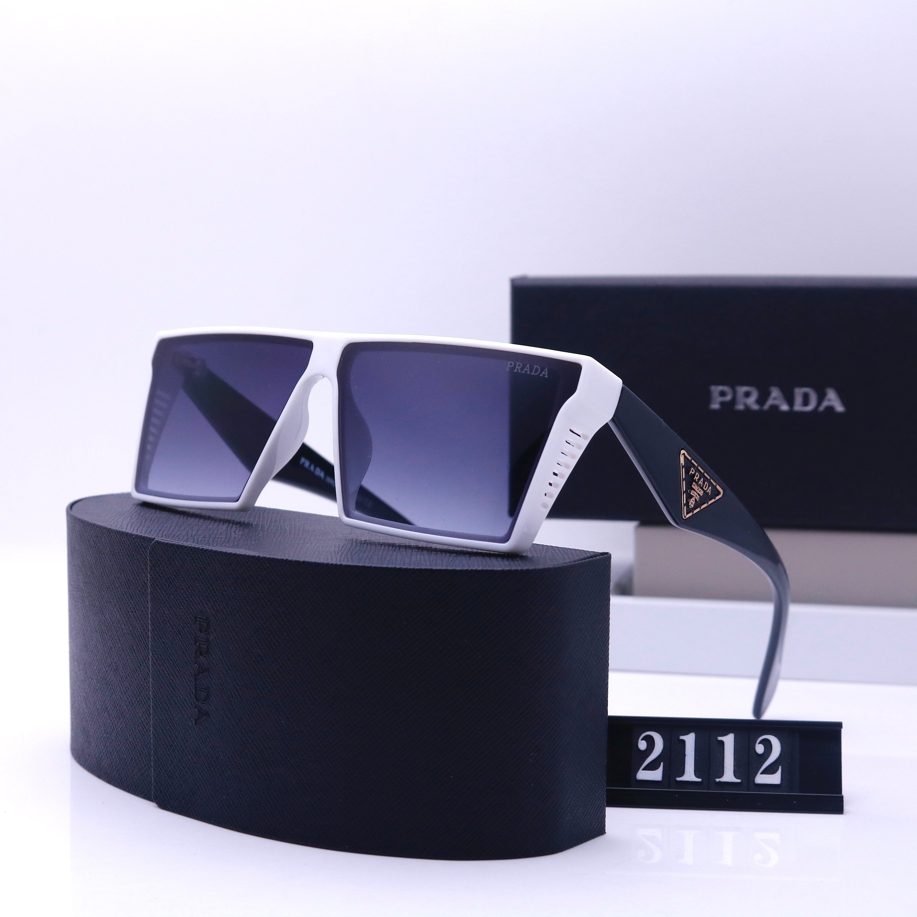 Lunette PRADA Femme