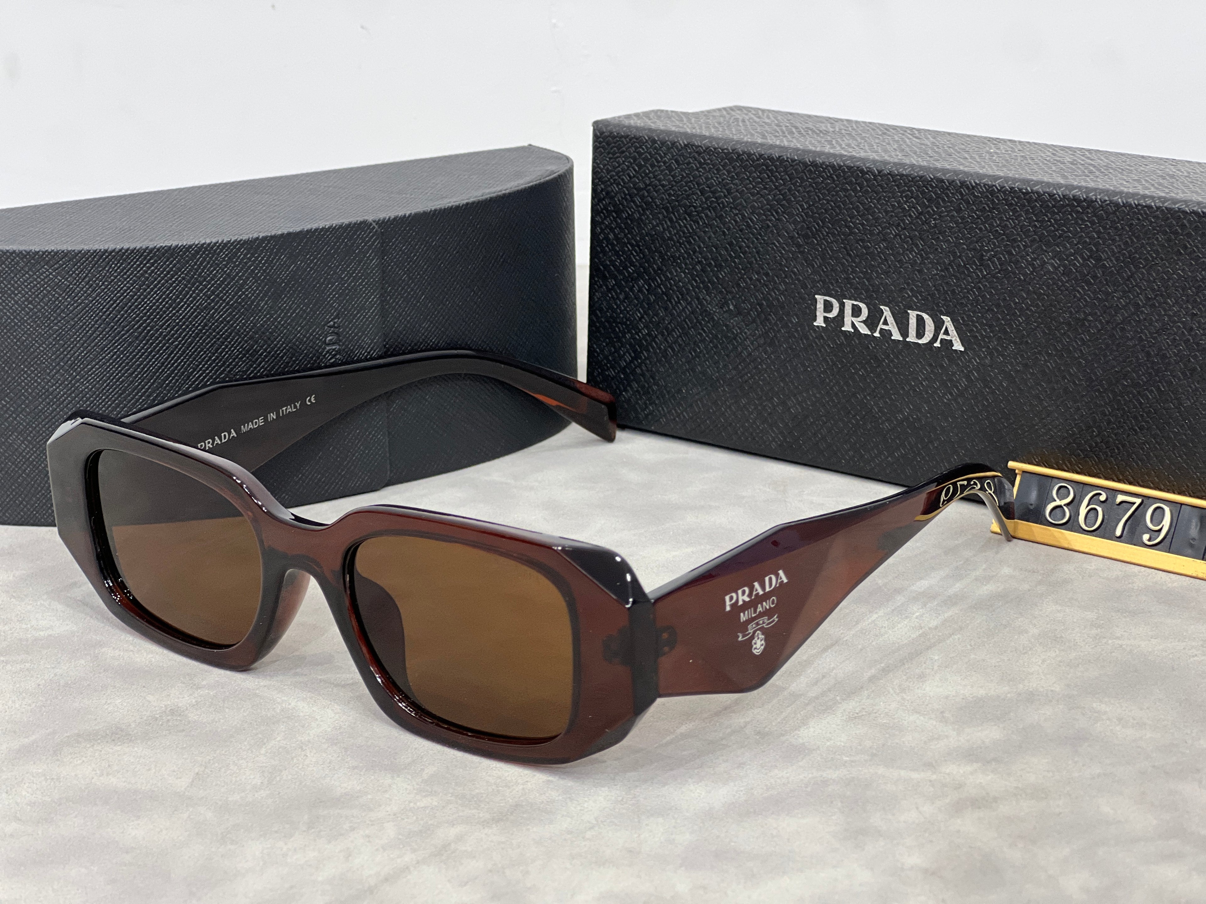 Lunette PRADA Femme